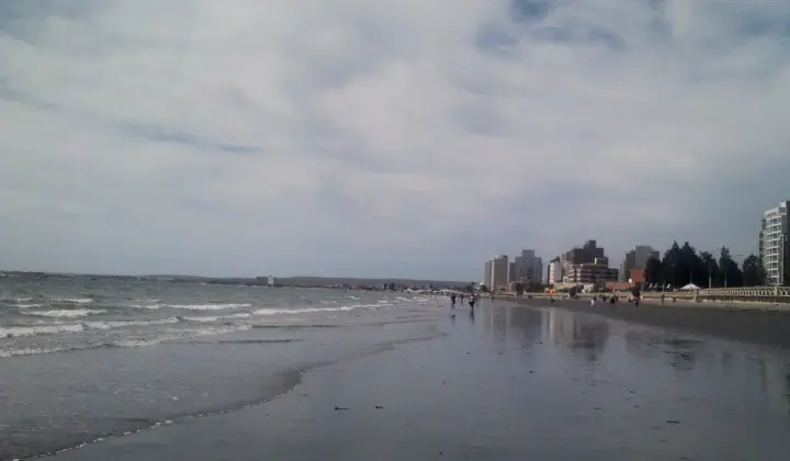 Playa de Puerto Madryn por D2000.jpg